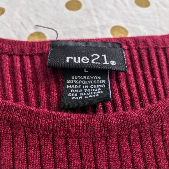 Maroon Ribbed Halter Tank - Picture 4 of 4